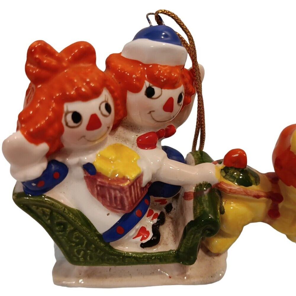 Schmid Raggedy Ann Andy Snowtime Frolic 1980 Vintage Christmas Tree Ornament - Picture 2 of 11